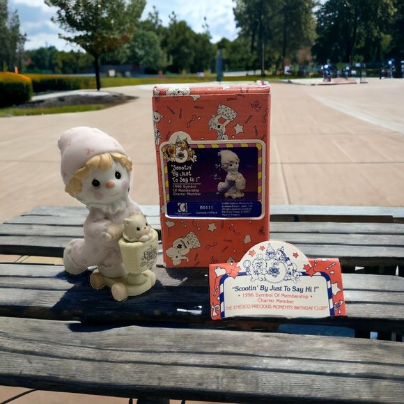 Precious Moments B0011 "SCOOTIN' BY JUST TO SAY HI" 1996 SOM Clown Scooter w/Box - Picture 1 of 13